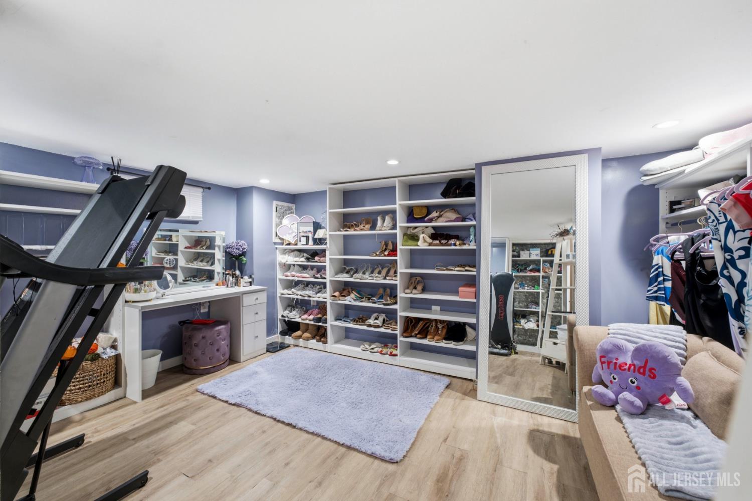 566 E Woodbridge Avenue Avenel NJ 07001