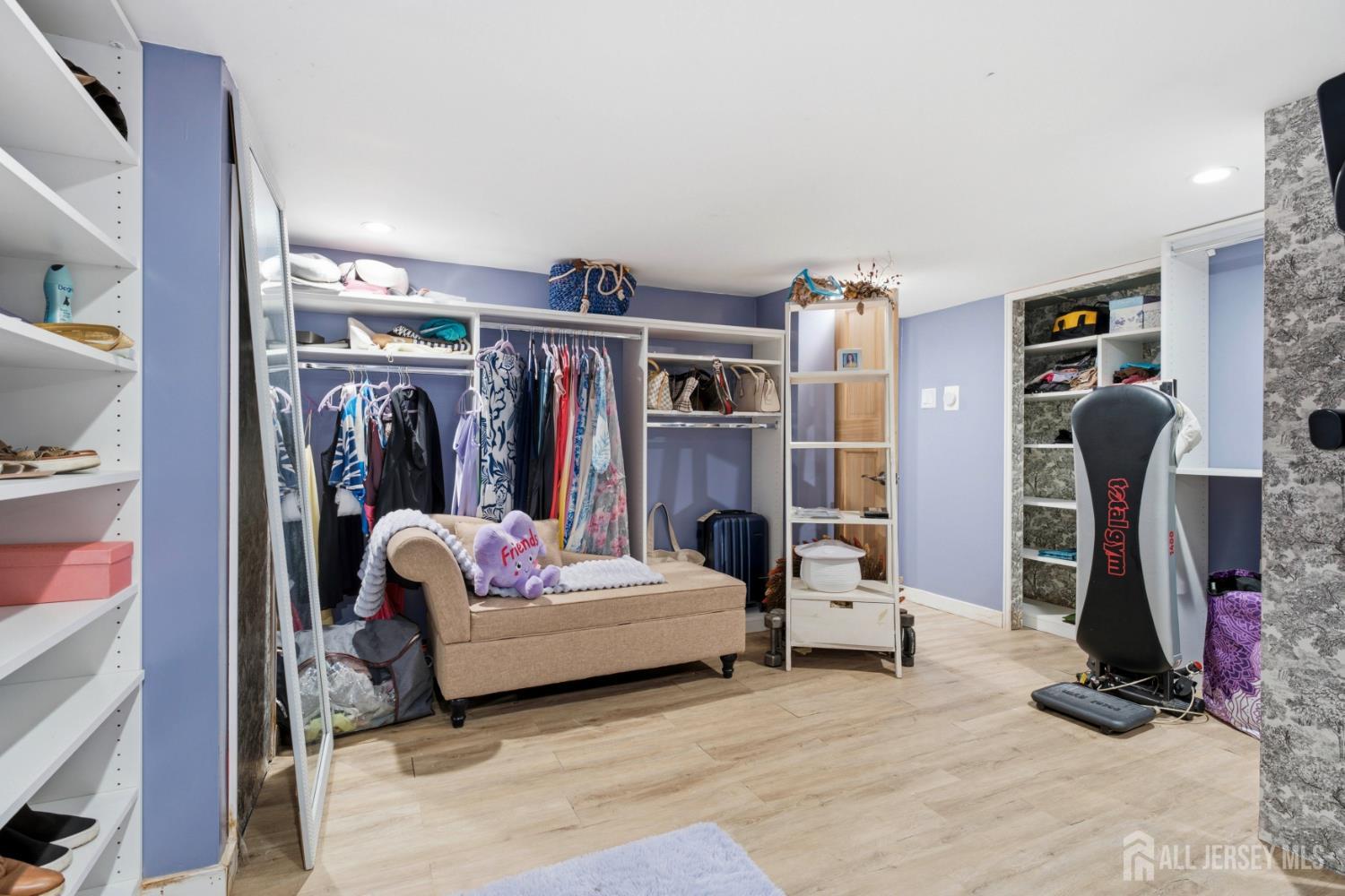 566 E Woodbridge Avenue Avenel NJ 07001