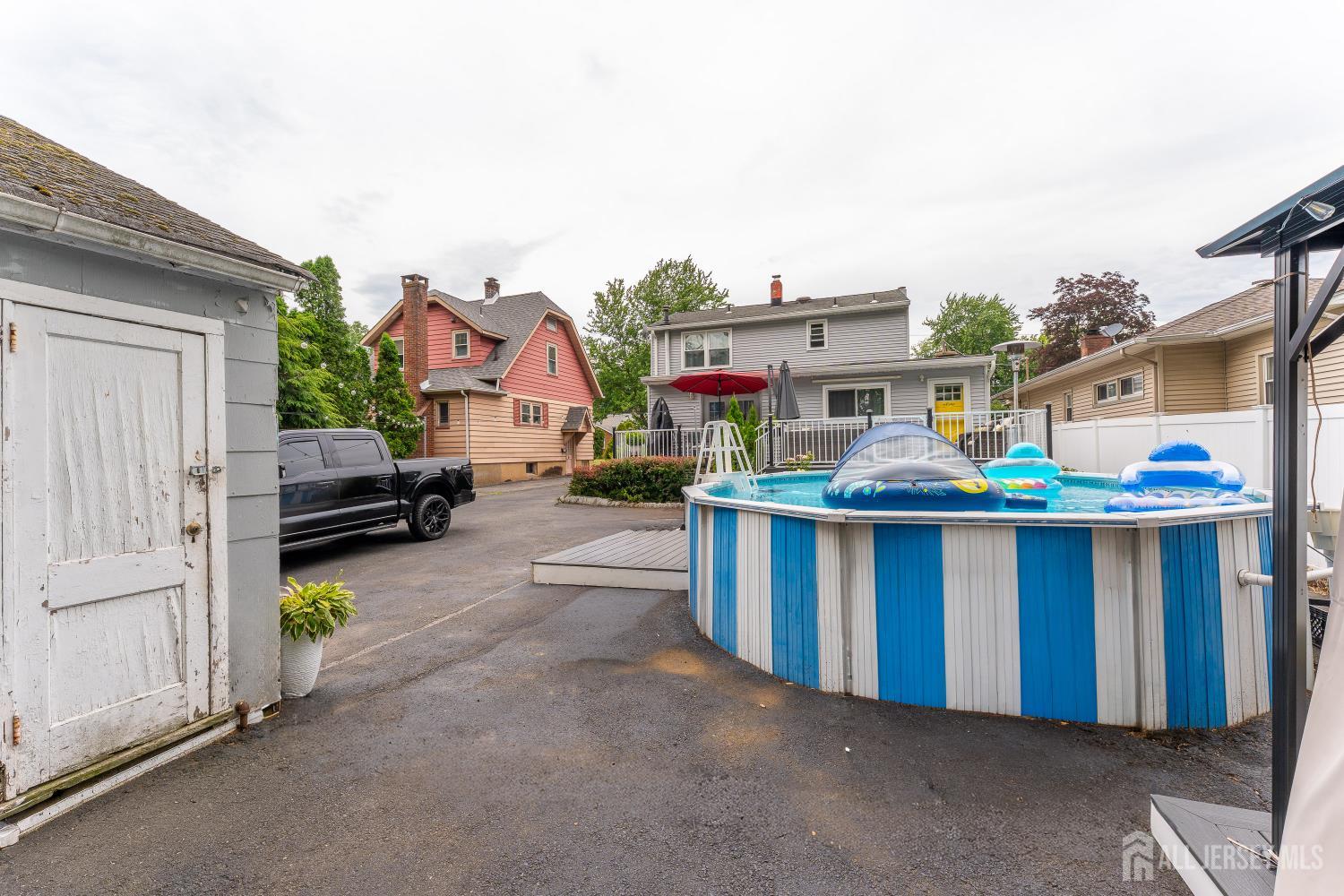 566 E Woodbridge Avenue Avenel NJ 07001
