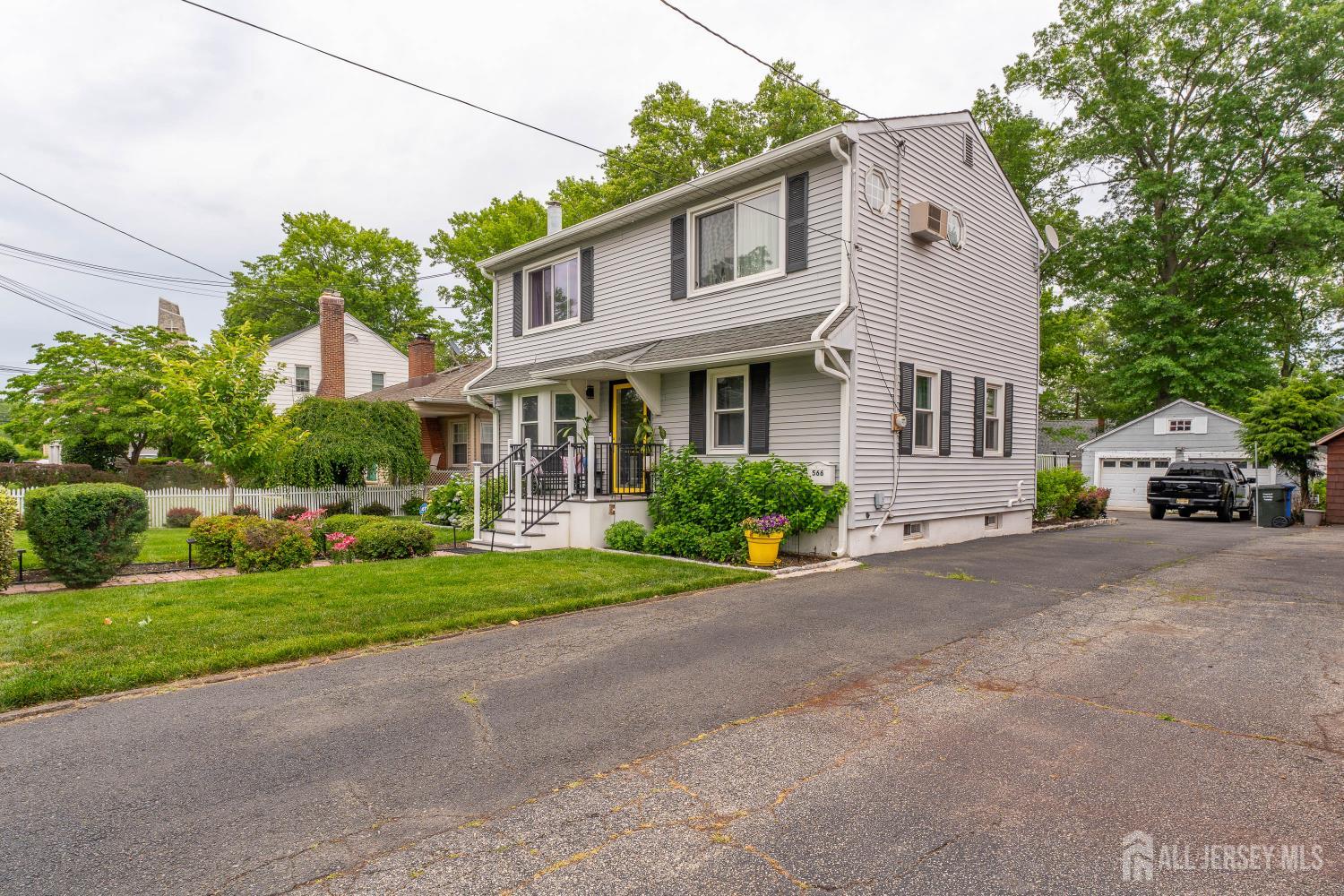 566 E Woodbridge Avenue Avenel NJ 07001