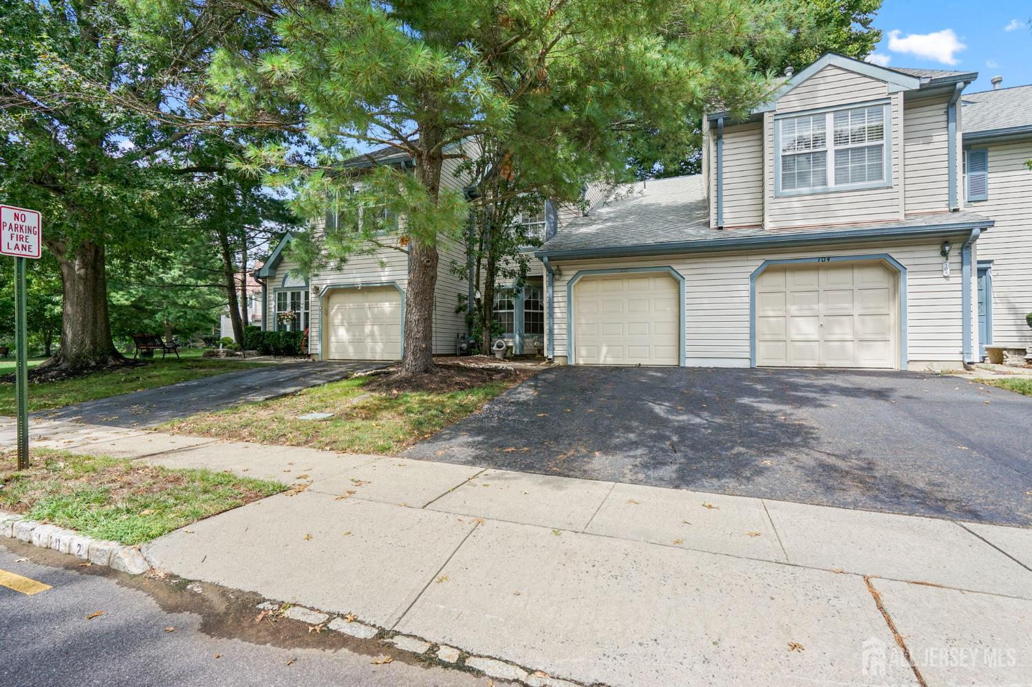 102 Rumford Way Manalapan NJ 07726