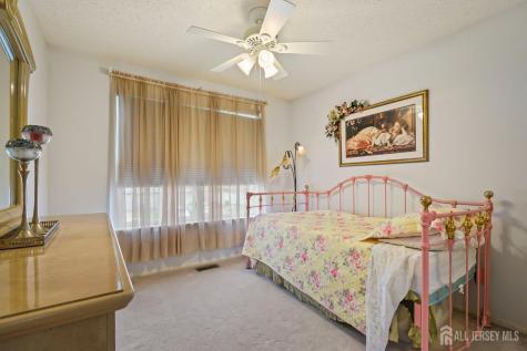 26 Tall Oaks Court Old Bridge NJ 08857