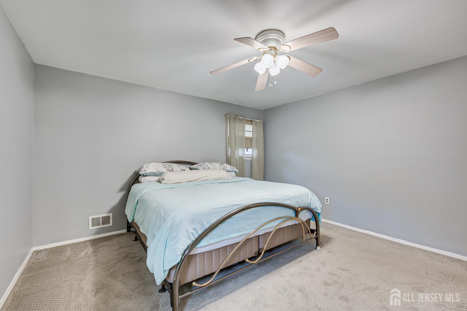 437 Evona Avenue Piscataway NJ 08854