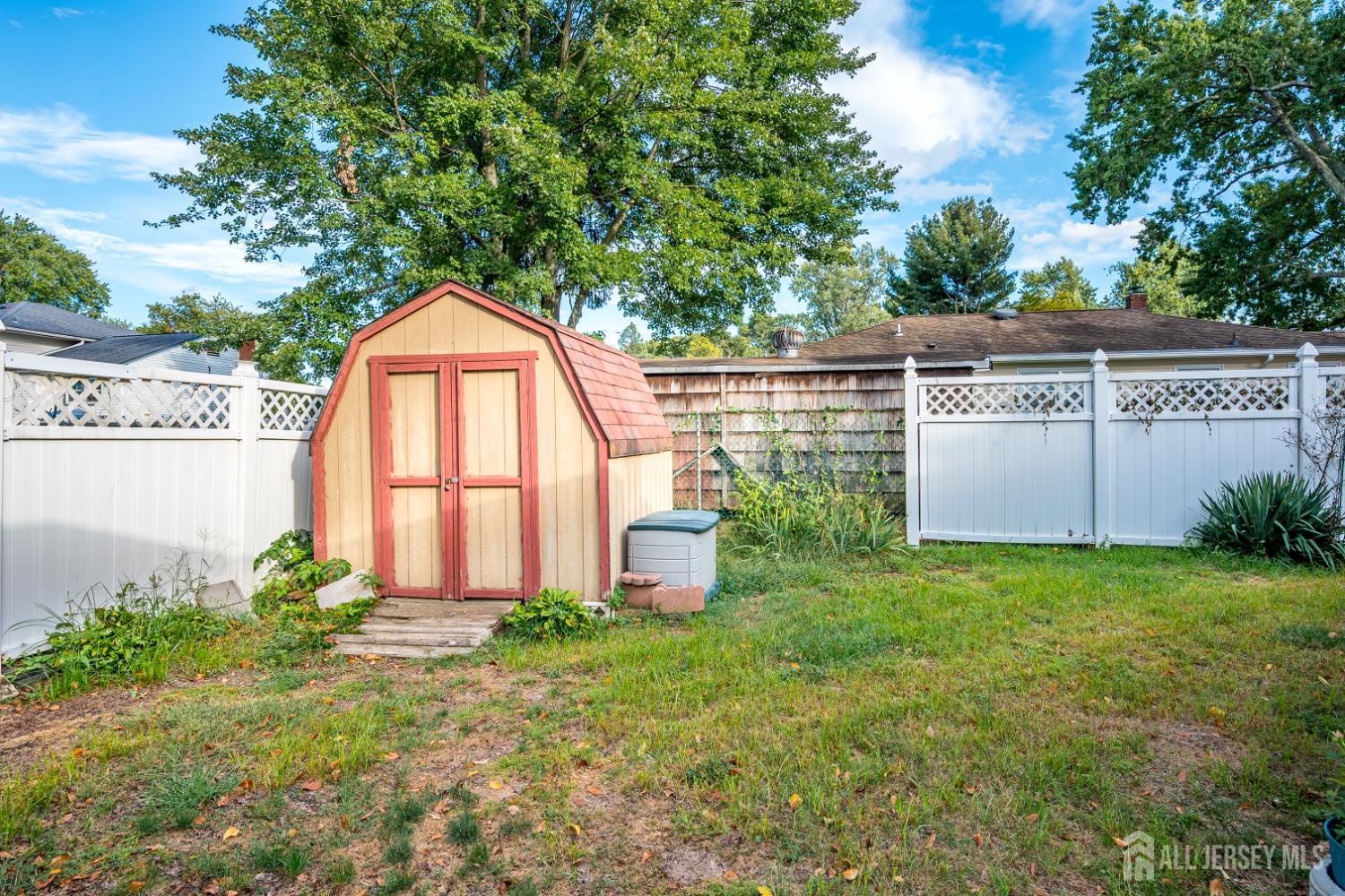 437 Evona Avenue Piscataway NJ 08854
