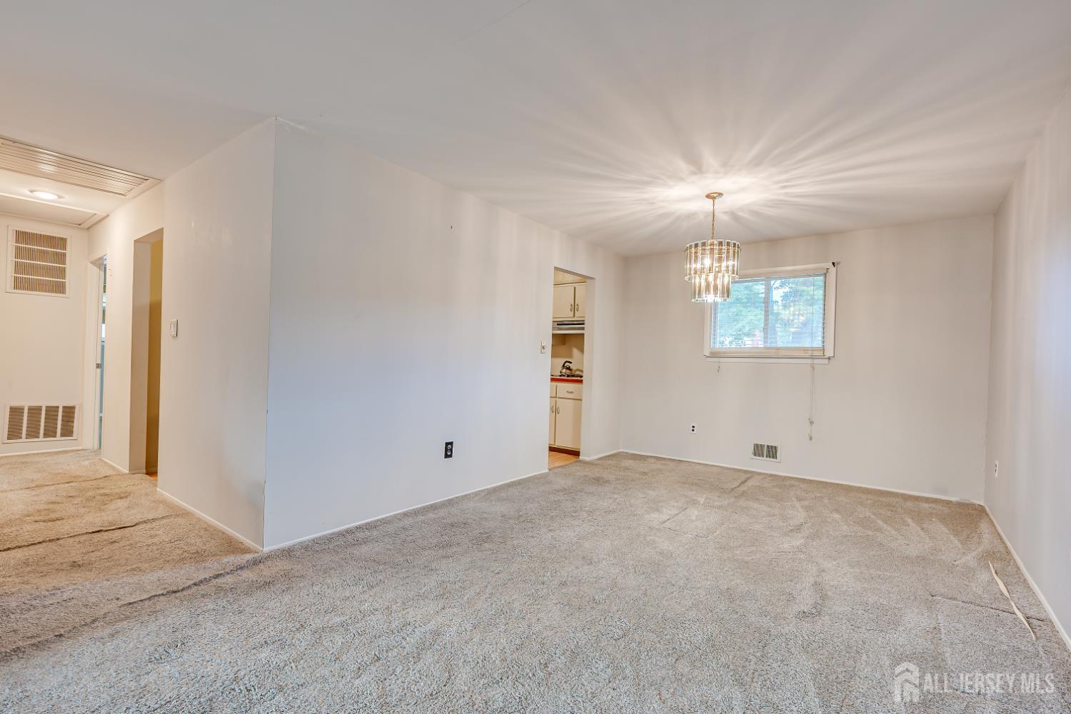 437 Evona Avenue Piscataway NJ 08854