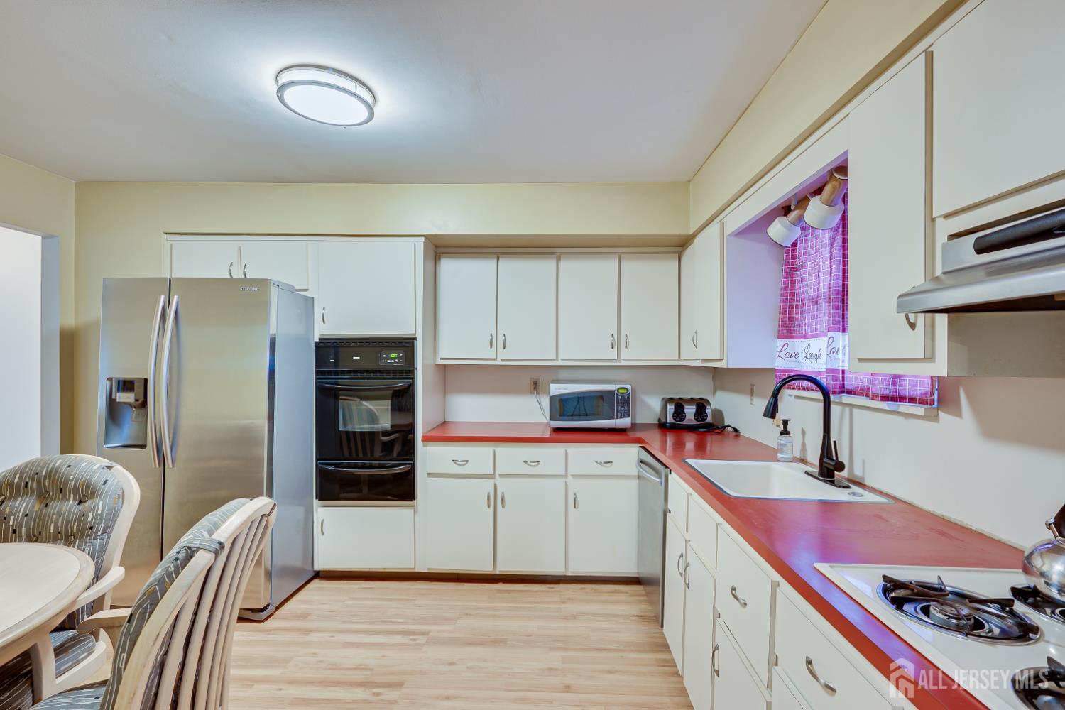 437 Evona Avenue Piscataway NJ 08854