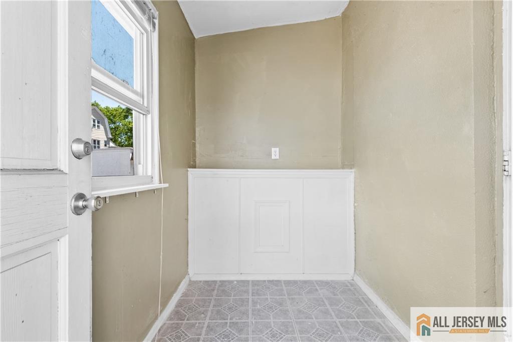 48 Catalpa Avenue Perth Amboy NJ 08861
