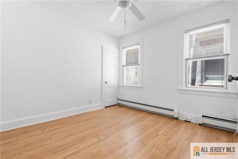 48 Catalpa Avenue Perth Amboy NJ 08861