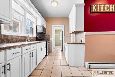 48 Catalpa Avenue Perth Amboy NJ 08861
