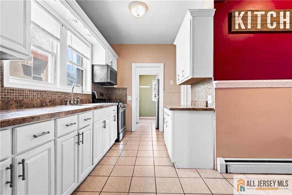 48 Catalpa Avenue Perth Amboy NJ 08861