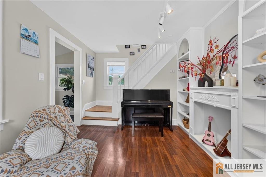 59 Lloyd Street Edison NJ 08817