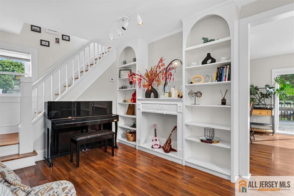 59 Lloyd Street Edison NJ 08817