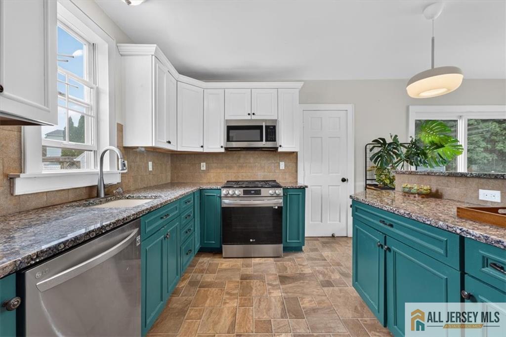 59 Lloyd Street Edison NJ 08817