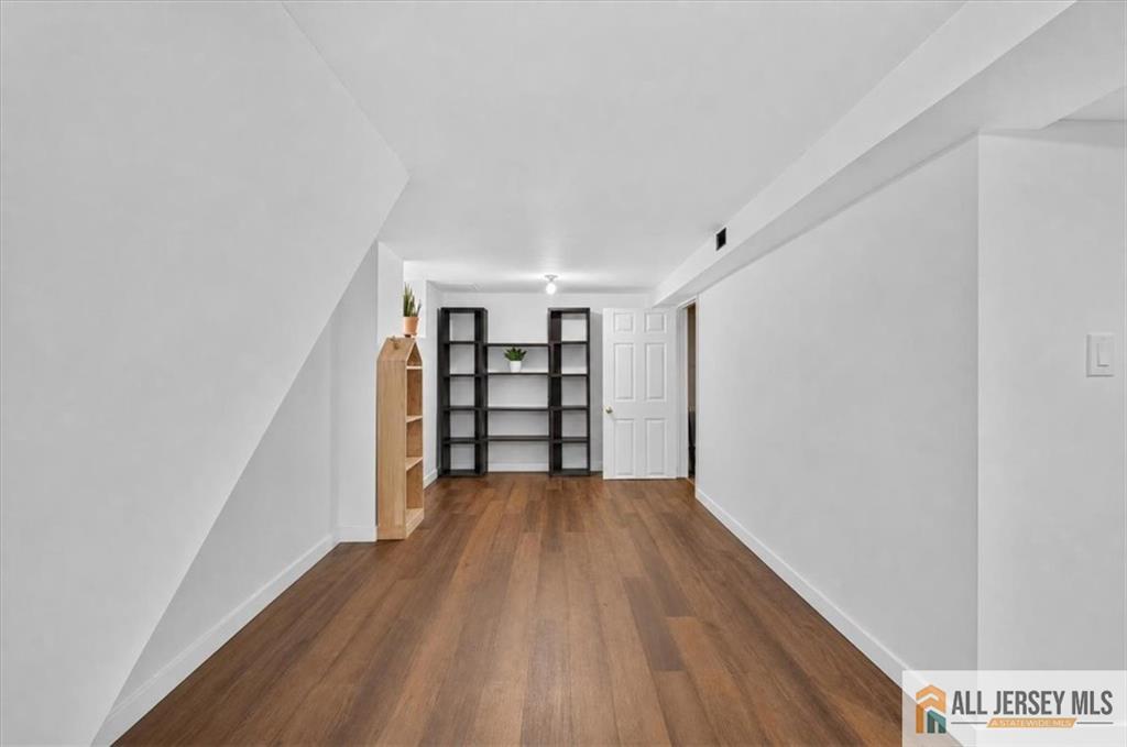 59 Lloyd Street Edison NJ 08817