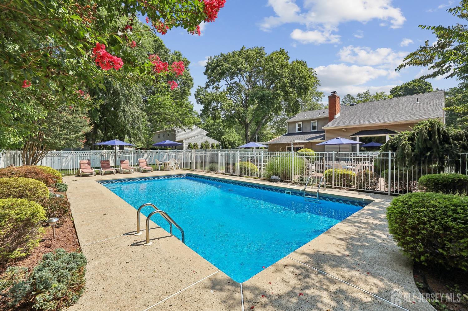 6 Murfield Drive Lincroft NJ 07738