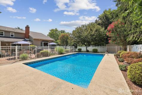 6 Murfield Drive Lincroft NJ 07738