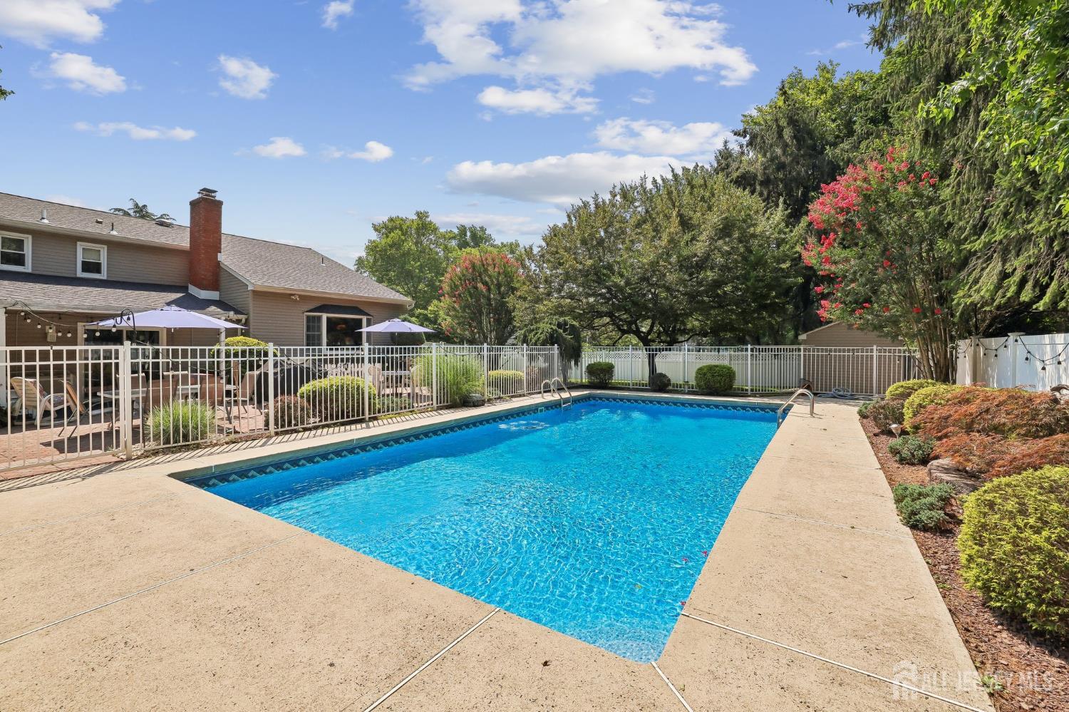 6 Murfield Drive Lincroft NJ 07738