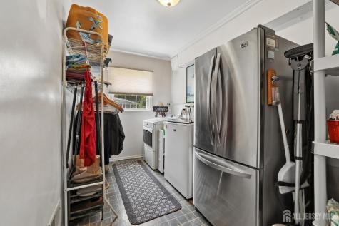 6 Murfield Drive Lincroft NJ 07738