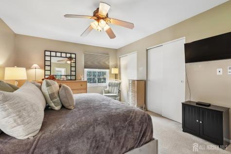 6 Murfield Drive Lincroft NJ 07738