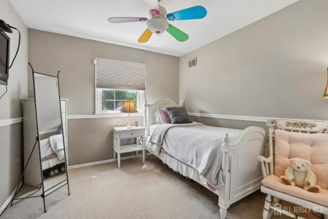 6 Murfield Drive Lincroft NJ 07738