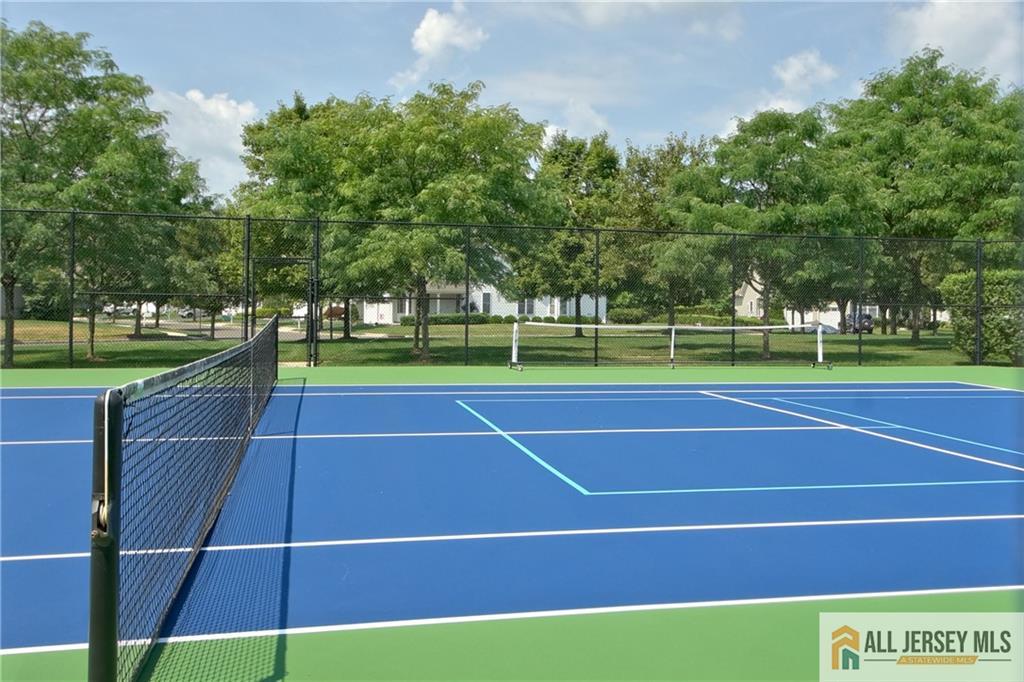 4 Spraul Lane Cranbury NJ 08512