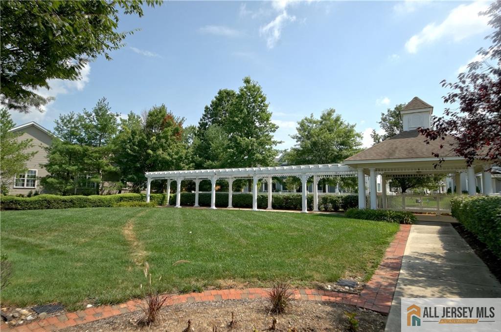 4 Spraul Lane Cranbury NJ 08512