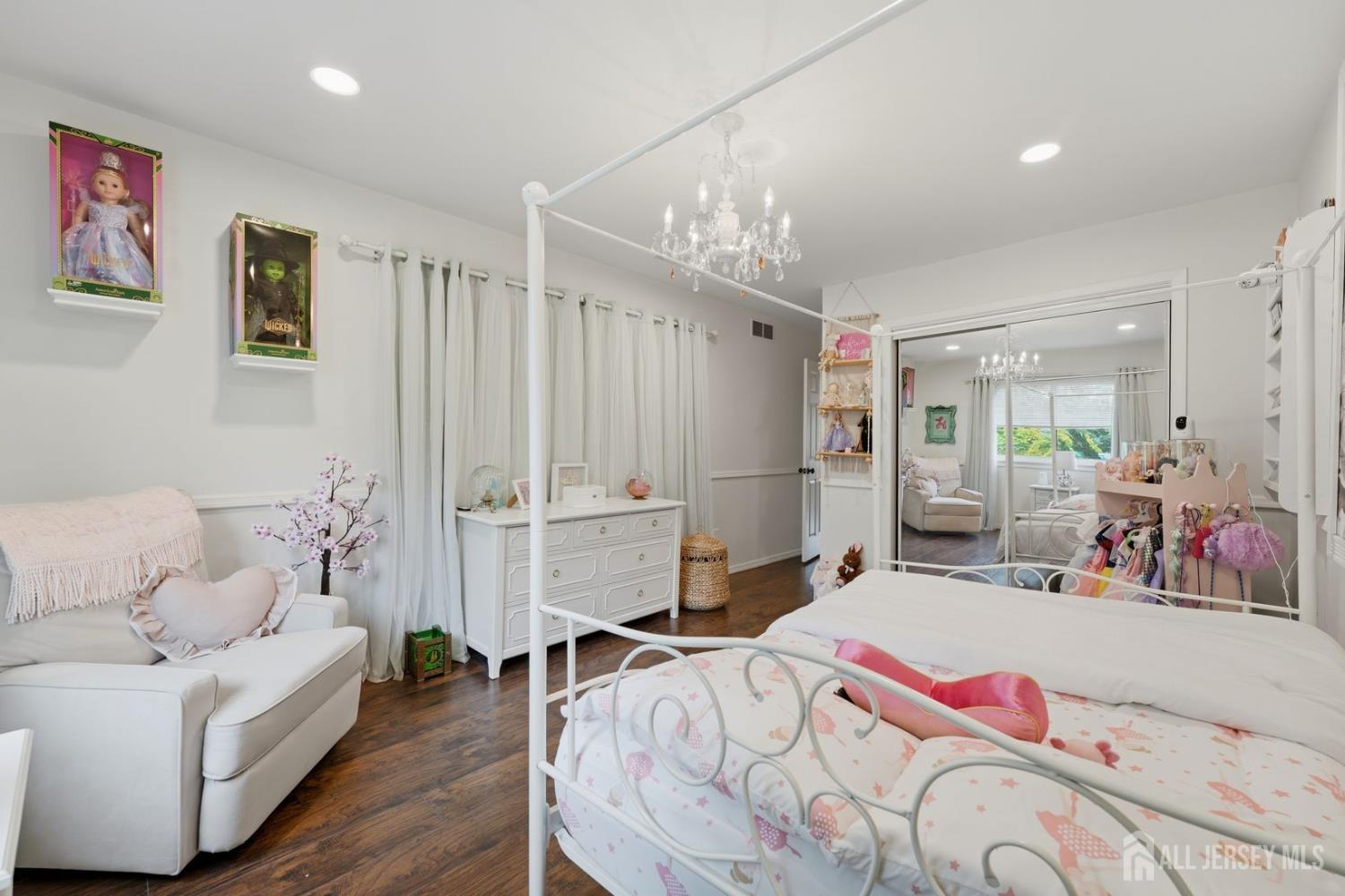115 Bowne Drive Old Bridge NJ 07747