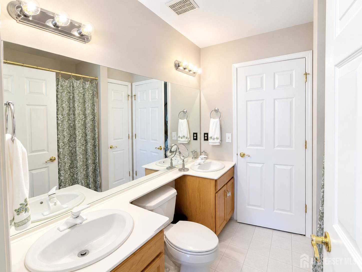 11 Tower Hill Lane Old Bridge NJ 08857