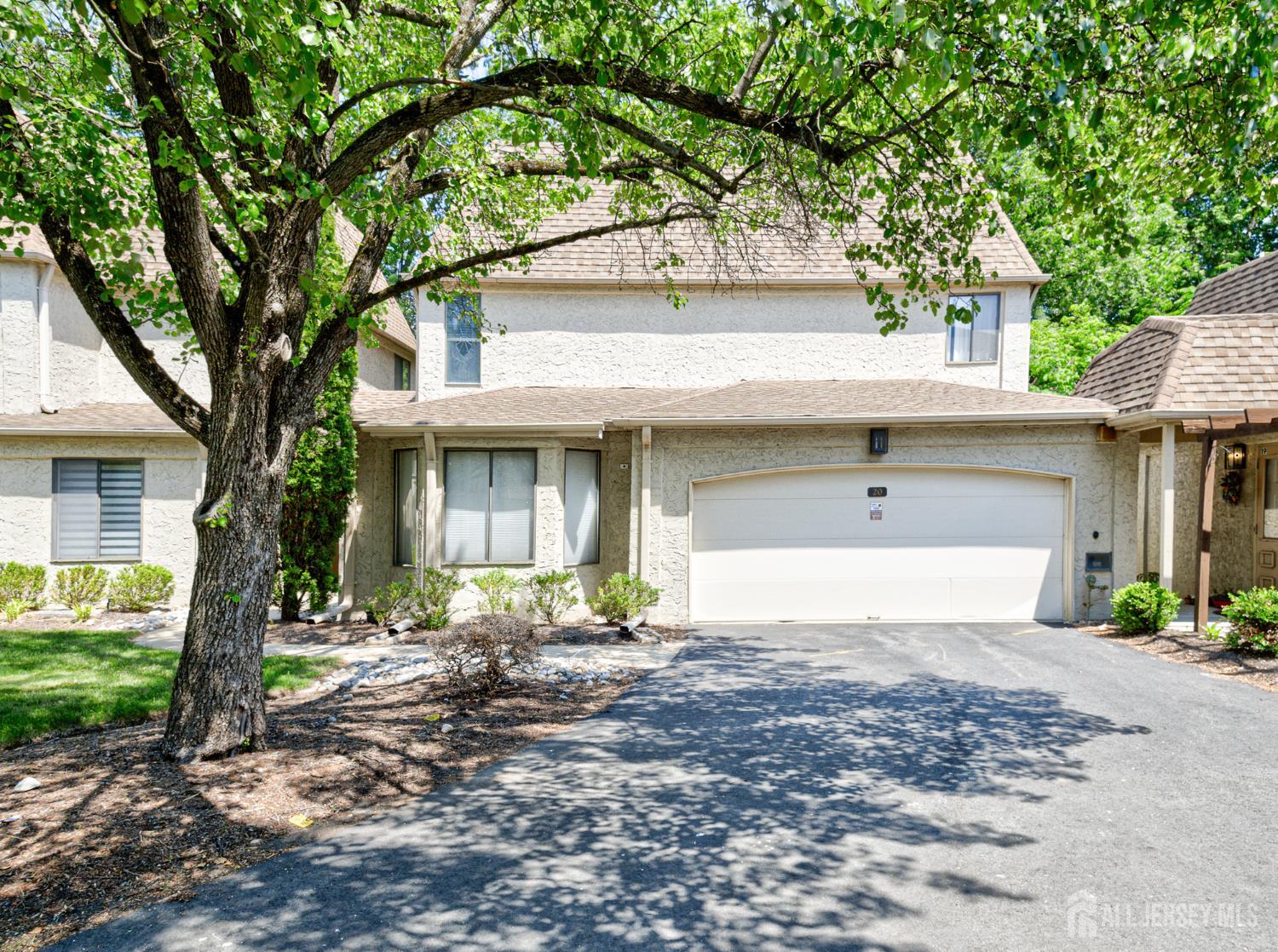 20 Gate House Lane Edison NJ 08820