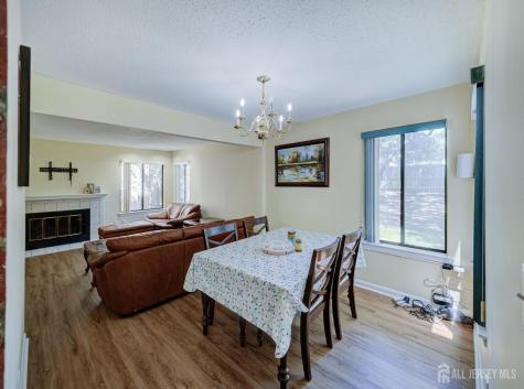 20 Gate House Lane Edison NJ 08820