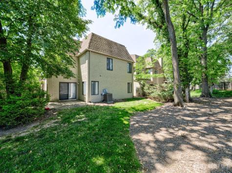 20 Gate House Lane Edison NJ 08820