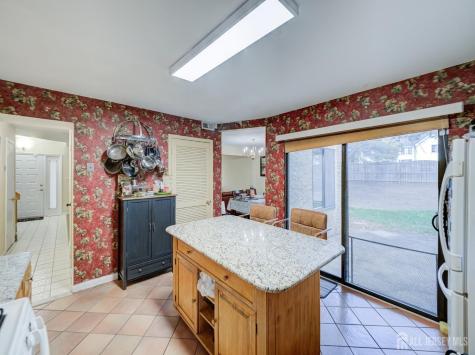 20 Gate House Lane Edison NJ 08820