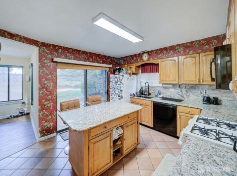 20 Gate House Lane Edison NJ 08820