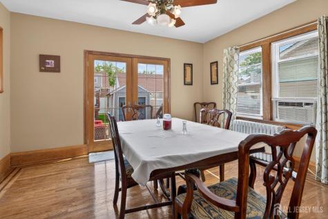 546 Teneyke Place Rahway NJ 07065