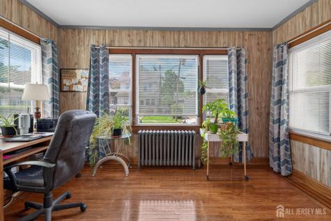 546 Teneyke Place Rahway NJ 07065