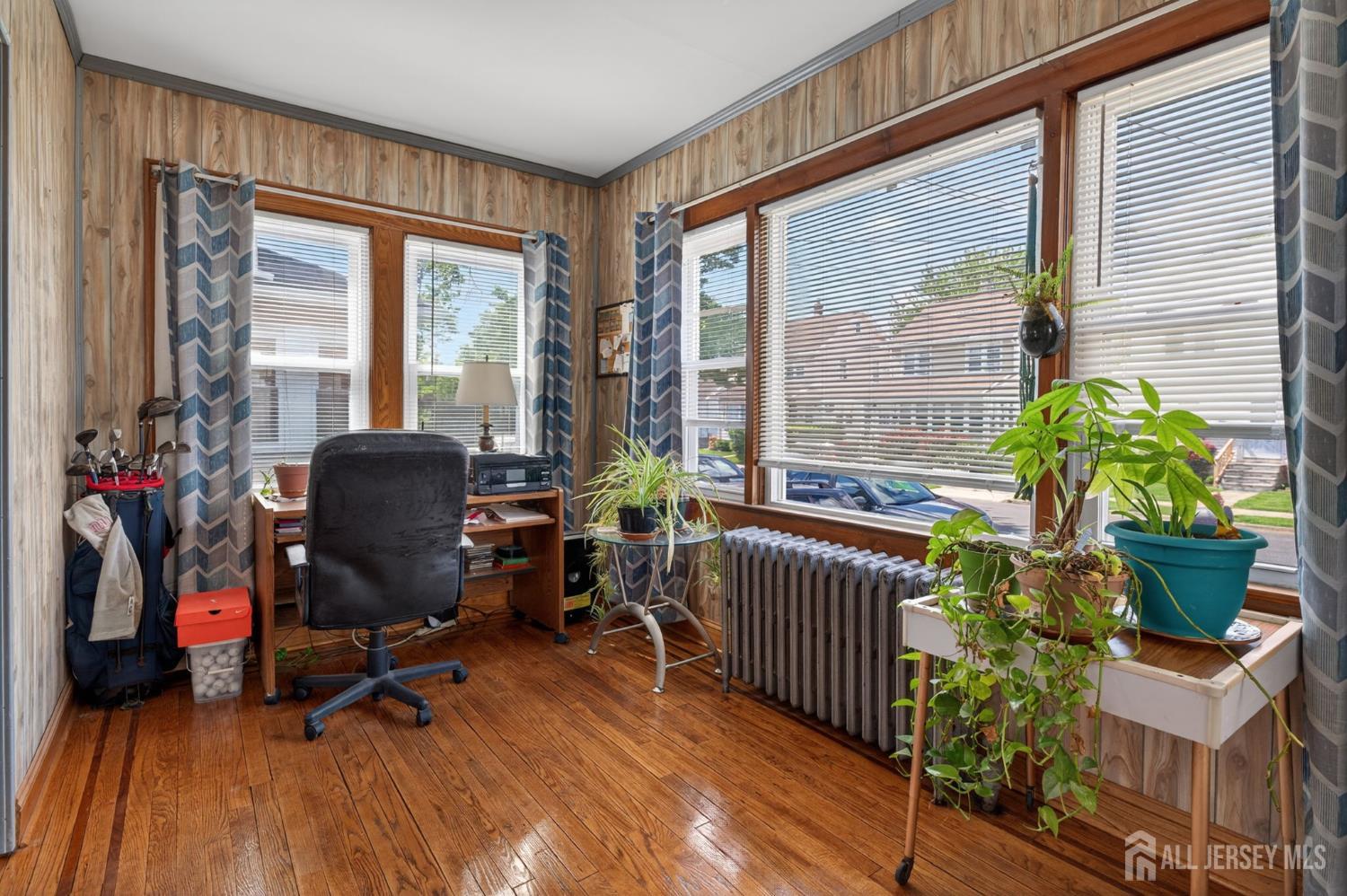 546 Teneyke Place Rahway NJ 07065
