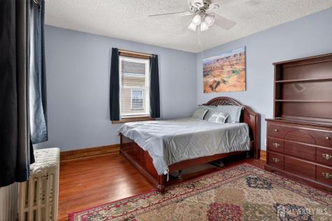 546 Teneyke Place Rahway NJ 07065