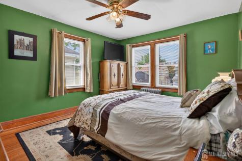 546 Teneyke Place Rahway NJ 07065