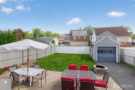 546 Teneyke Place Rahway NJ 07065