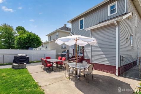 546 Teneyke Place Rahway NJ 07065