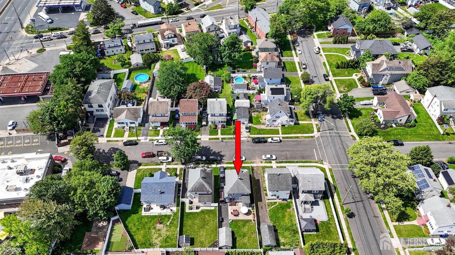 546 Teneyke Place Rahway NJ 07065