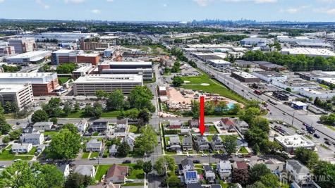 546 Teneyke Place Rahway NJ 07065