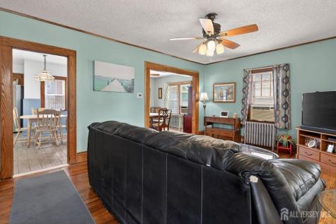 546 Teneyke Place Rahway NJ 07065