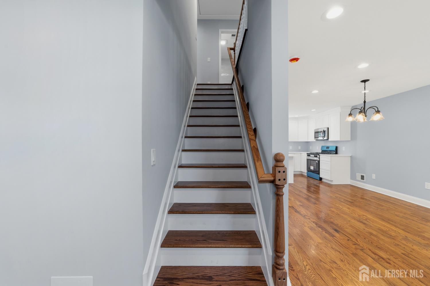 270 Alpine Way Old Bridge NJ 08879