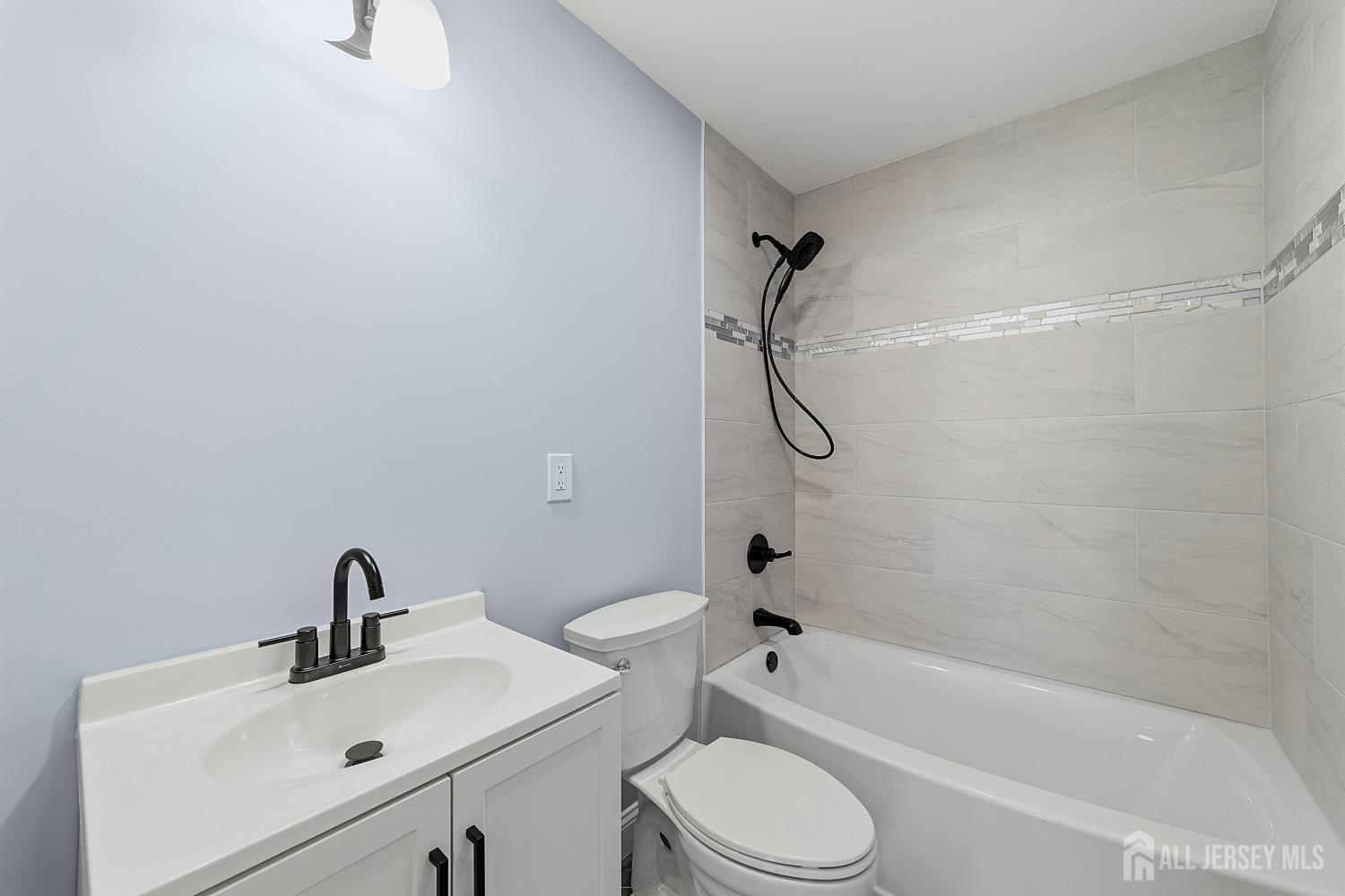 270 Alpine Way Old Bridge NJ 08879