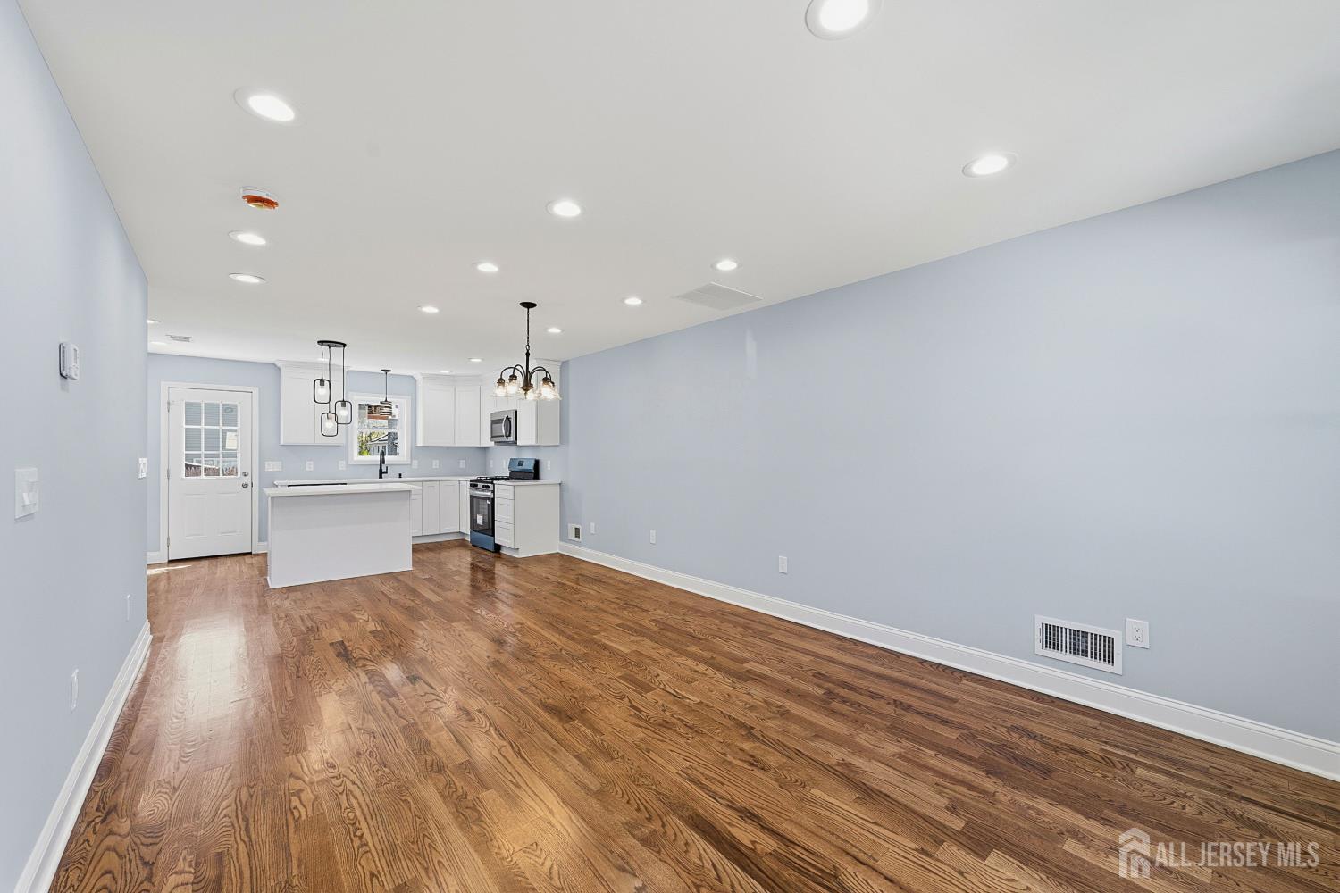 270 Alpine Way Old Bridge NJ 08879