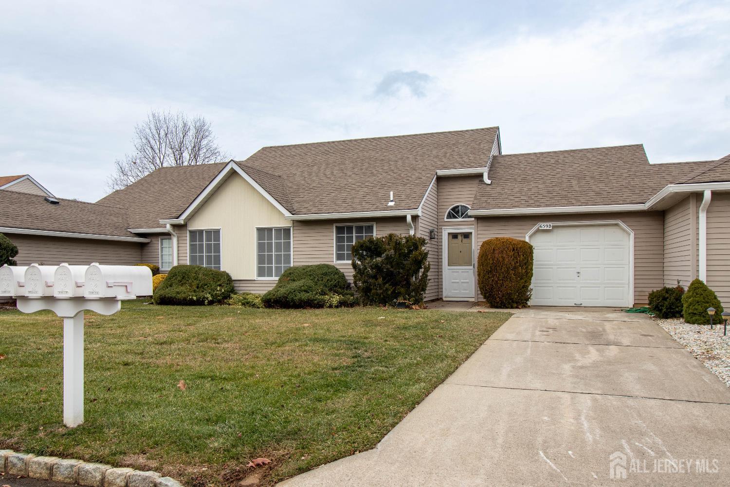 659-B Azalea Plaza Monroe NJ 08831
