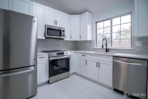 659-B Azalea Plaza Monroe NJ 08831