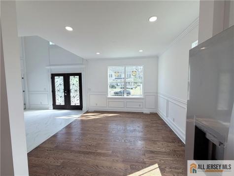 28 S Mckinley Avenue Iselin NJ 08830