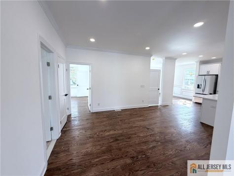 28 S Mckinley Avenue Iselin NJ 08830
